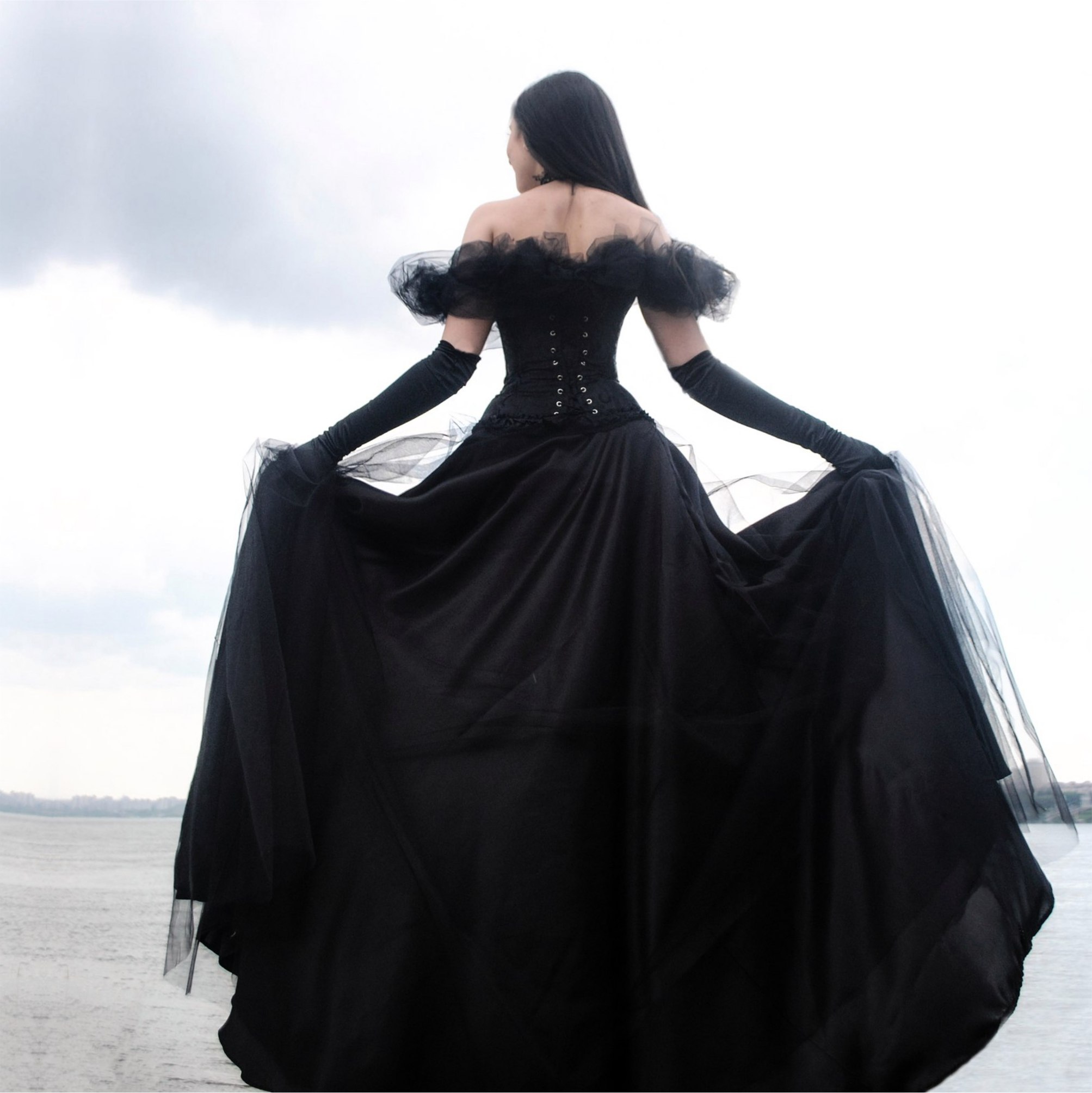 Сонник черное платье